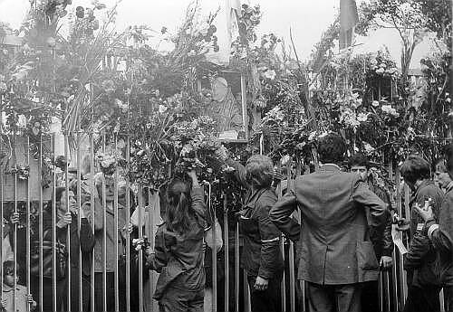 Na zdjęciu: Strajk w Stoczni Gdańskiej, sierpień 1980 r. Zbiory Ośrodka Karta. Solidarność