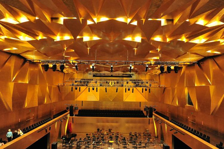 Sala symfoniczna Filharmonii im. Mieczysława Karłowicza w Szczecinie. Fot. PAP/M. Bielecki Sala symfoniczna Filharmonii im. Mieczysława Karłowicza w Szczecinie. Fot. PAP/M. Bielecki