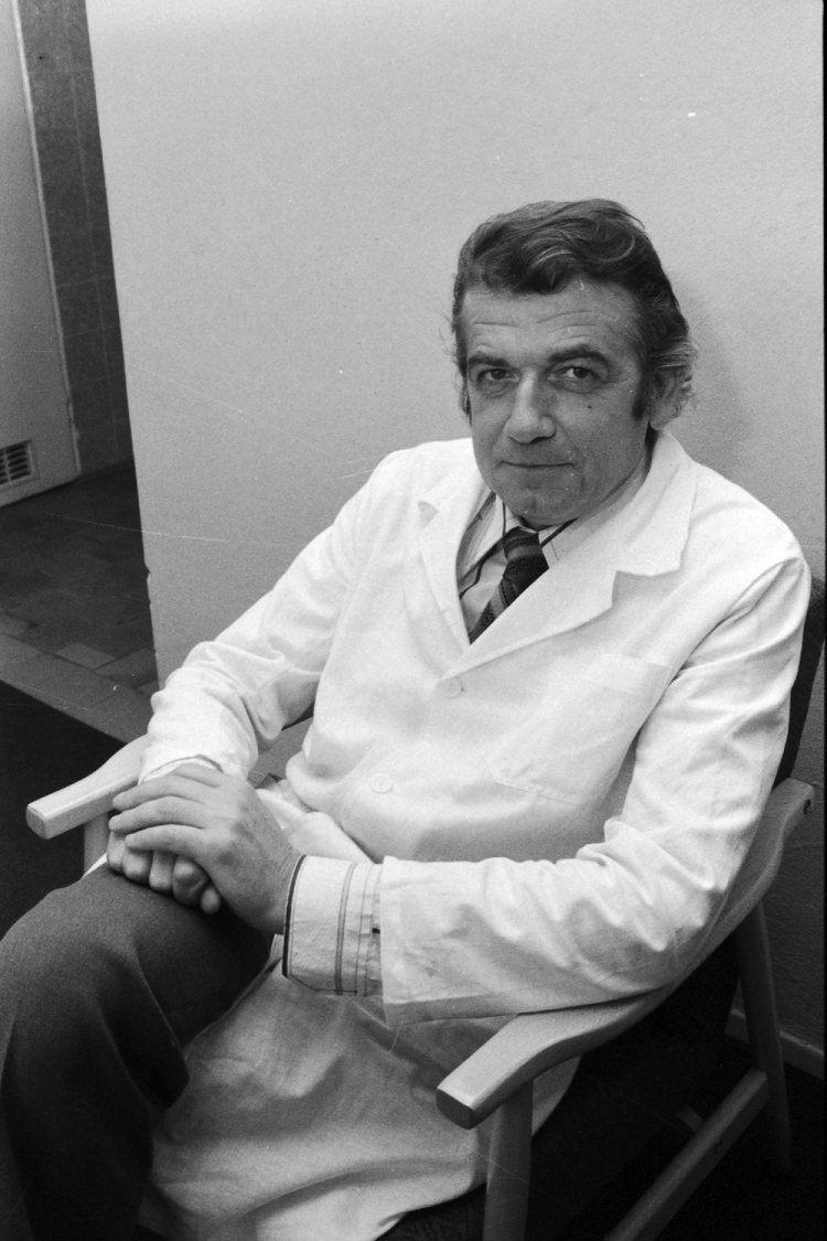 Zbigniew Religa, 1985 r. Fot. PAP/S. Jakubowski Zbigniew Religa, 1985 r. Fot. PAP/S. Jakubowski