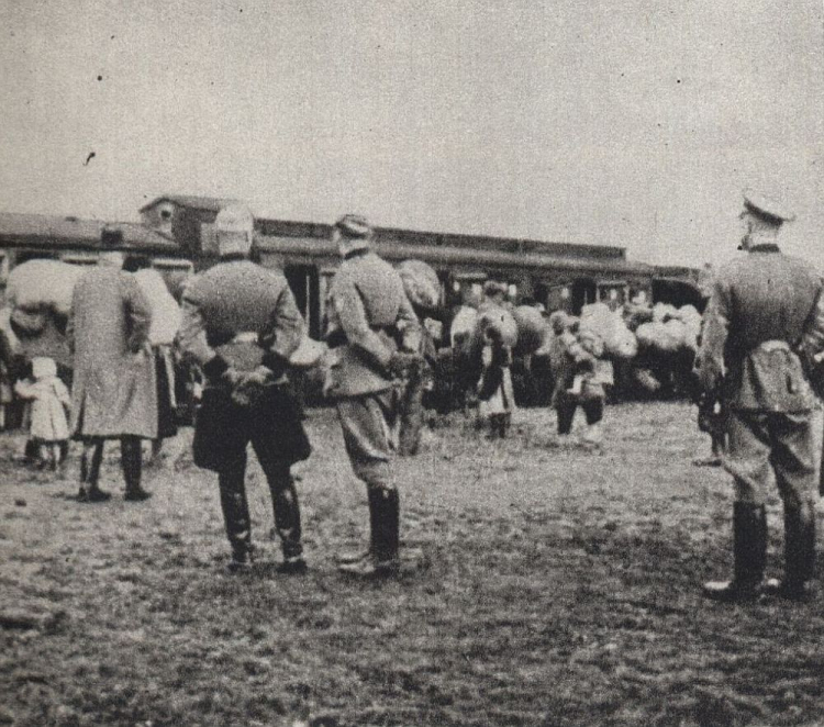 „Aktion Saybusch”: niemieckie wysiedlenia Polaków z Żywiecczyzny jesienią 1940 r. Źródło: Wikimedia Commons „Aktion Saybusch”: niemieckie wysiedlenia Polaków z Żywiecczyzny jesienią 1940 r. Źródło: Wikimedia Commons